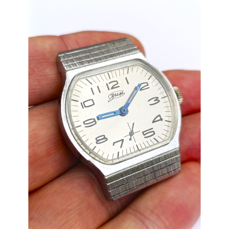 Soviet Vintage Wristwatch ZIM 2602 Interesting Futuristic Design from the 80s Caliber 2602 Soviet Vintage Wristwatch ZIM 2602 Interesting Futuristic Design from the 80s Caliber 2602