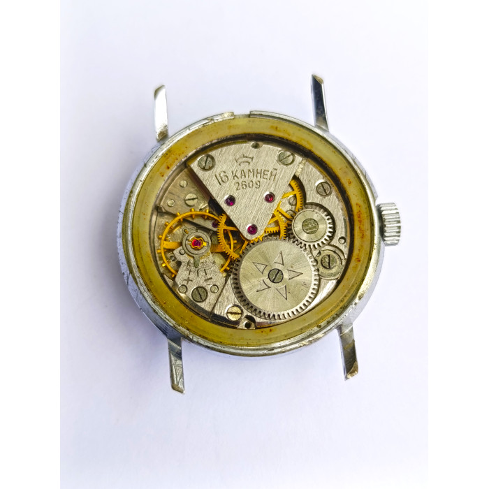 Vintage Raketa Watch - A Timeless Soviet Classic 1970s