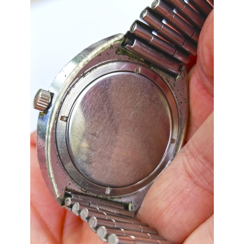 Vintage Poljot Vulkan Men’s Watch – Soviet Era Elegance Vintage Poljot Vulkan Men’s Watch – Soviet Era Elegance