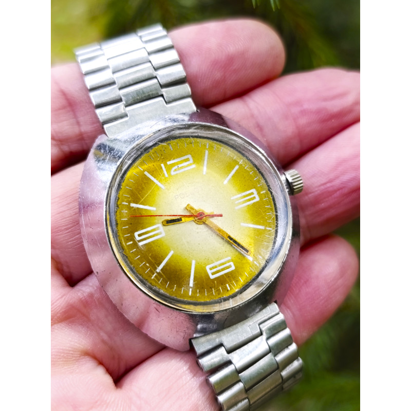 Vintage Poljot Vulkan Men’s Watch – Soviet Era Elegance Vintage Poljot Vulkan Men’s Watch – Soviet Era Elegance