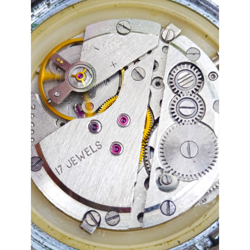 Vintage Poljot Vulkan Men’s Watch – Soviet Era Elegance Vintage Poljot Vulkan Men’s Watch – Soviet Era Elegance