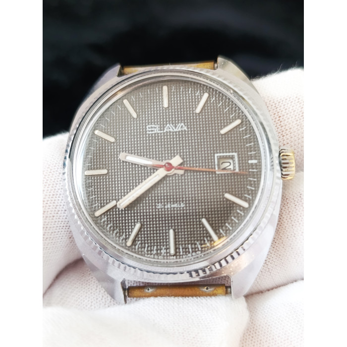 Slava Soviet Watch 21 Jewels Made In USSR Mechanical Wristwatch 1980s