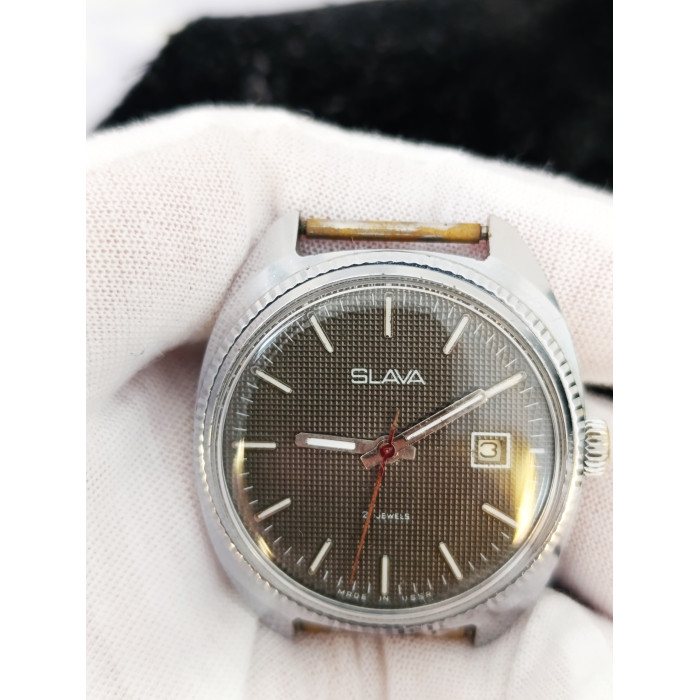Slava Soviet Watch 21 Jewels Made In USSR Mechanical Wristwatch 1980s