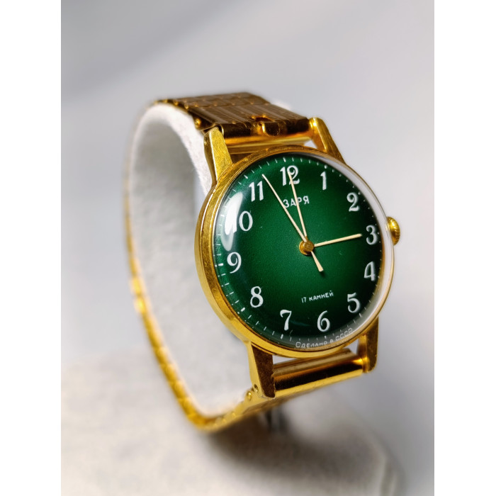 Soviet Watch Zarya Wrist Mechanical Gold Plated Watch New Bracelet Made in USSR 1975