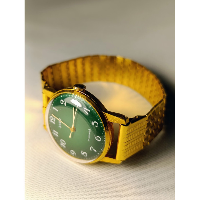 Soviet Watch Zarya Wrist Mechanical Gold Plated Watch New Bracelet Made in USSR 1975