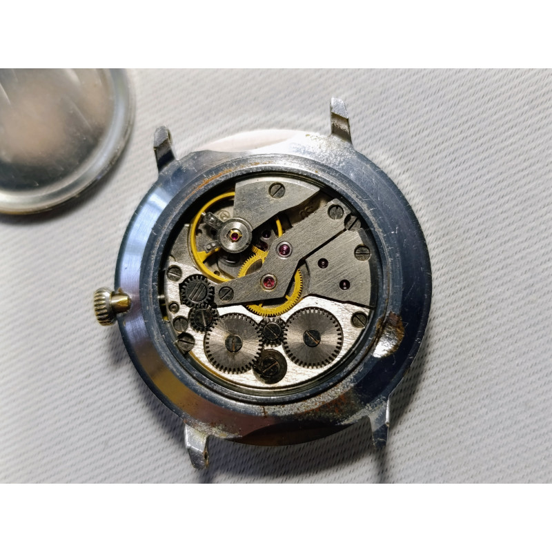 Rare Vintage Slava Mechanical Watch, 1970s Soviet Timepiece with 2409 Caliber Rare Vintage Slava Mechanical Watch, 1970s Soviet Timepiece with 2409 Caliber