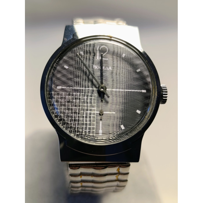 Soviet Mechanical Watch Pobeda 2602 15 Jewels Movement Made in USSR Classic 1980s Style