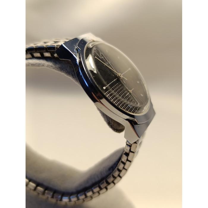 Soviet Mechanical Watch Pobeda 2602 15 Jewels Movement Made in USSR Classic 1980s Style