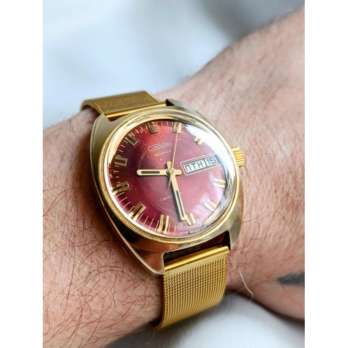 Soviet Watch Slava  Cal.: 2428 Original Soviet Wristwatch Made in USSR 1980s