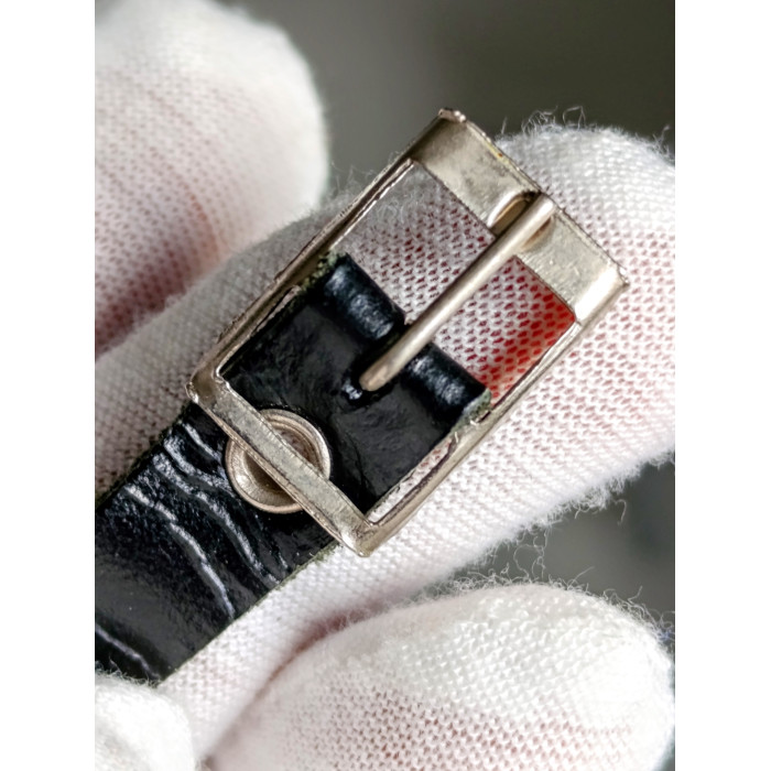 Soviet Watch Slava Cal.: 1601 – Vintage Women's Watch with 17 Jewels and Leather Strap
