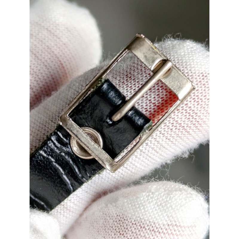 Soviet Watch Slava Cal.: 1601 – Vintage Women's Watch with 17 Jewels and Leather Strap Soviet Watch Slava Cal.: 1601 – Vintage Women's Watch with 17 Jewels and Leather Strap