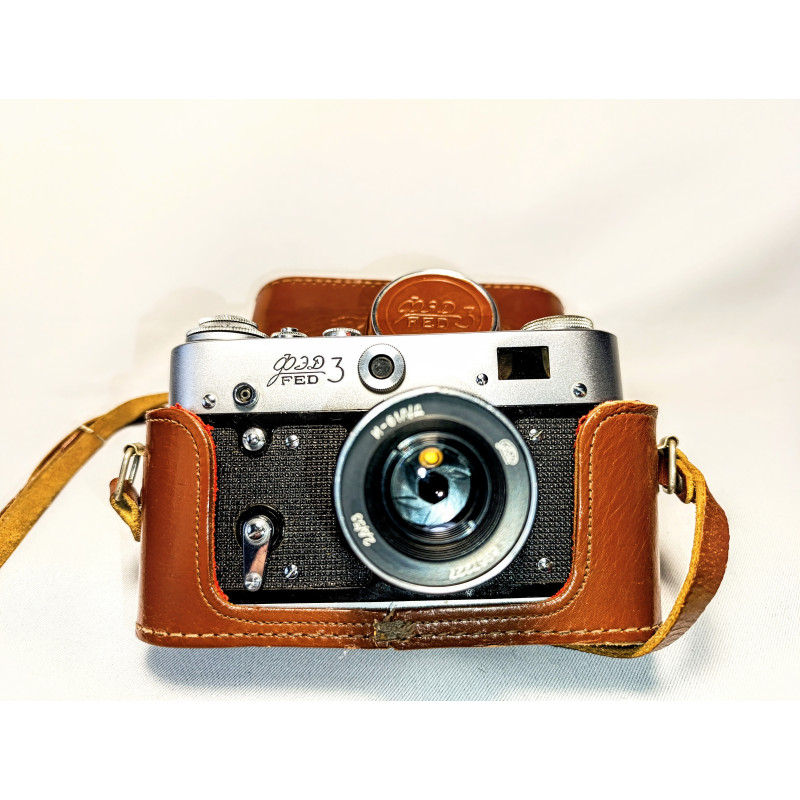 Soviet Film Camera 35mm FED 3 Rangefinder Russian Camera with Industar I-61L/D Lens Soviet Film Camera 35mm FED 3 Rangefinder Russian Camera with Industar I-61L/D Lens