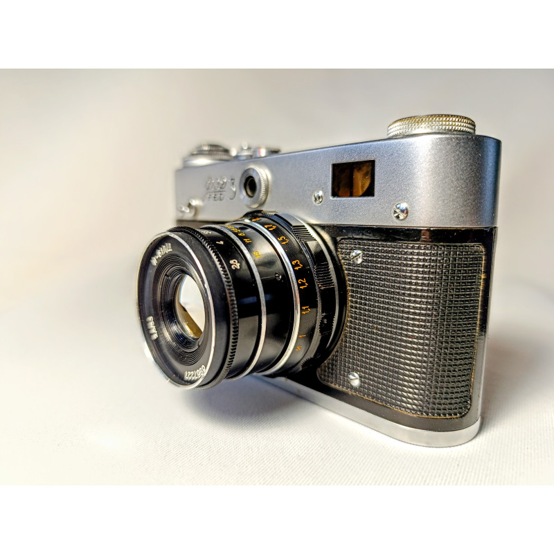 Soviet Film Camera 35mm FED 3 Rangefinder Russian Camera with Industar I-61L/D Lens Soviet Film Camera 35mm FED 3 Rangefinder Russian Camera with Industar I-61L/D Lens