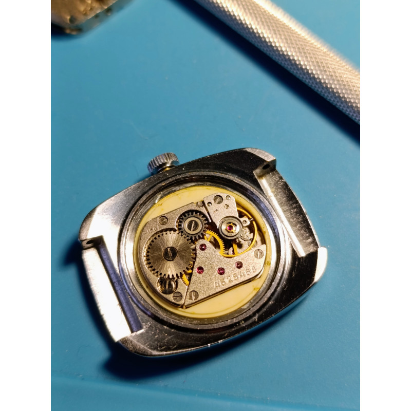 Soviet Vintage Watch Slava Rare Ladies Russian Wristwatch Made in USSR 1980s Soviet Vintage Watch Slava Rare Ladies Russian Wristwatch Made in USSR 1980s