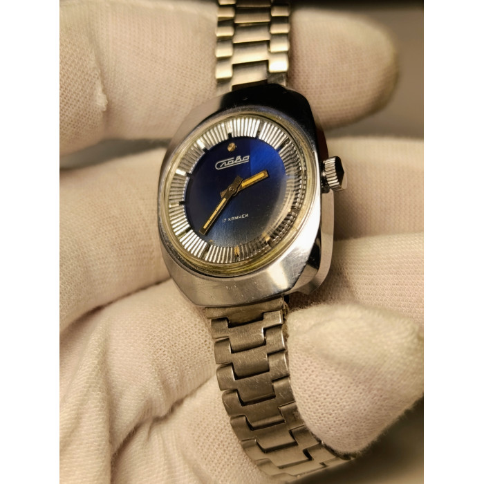 Soviet Vintage Watch Slava Rare Ladies Russian Wristwatch  Made in USSR 1980s