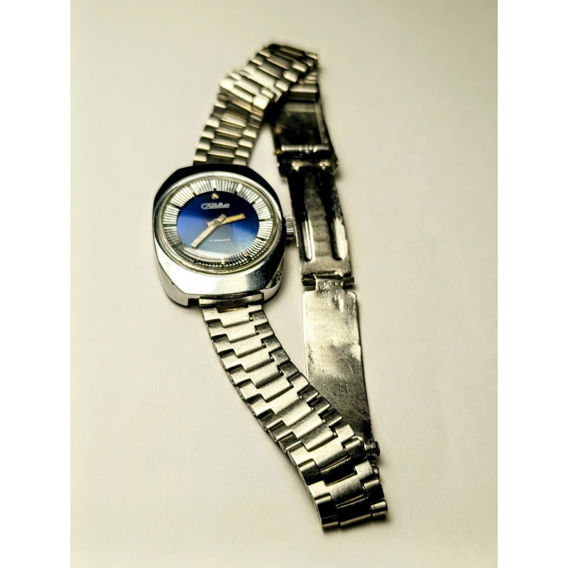 Soviet Vintage Watch Slava Rare Ladies Russian Wristwatch Made in USSR 1980s Soviet Vintage Watch Slava Rare Ladies Russian Wristwatch Made in USSR 1980s