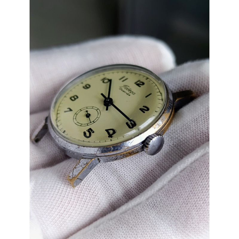 Watch Pobeda 2602 Russian Soviet Mechanical Men's Wristwatch Made in USSR 1960s Watch Pobeda 2602 Russian Soviet Mechanical Men's Wristwatch Made in USSR 1960s