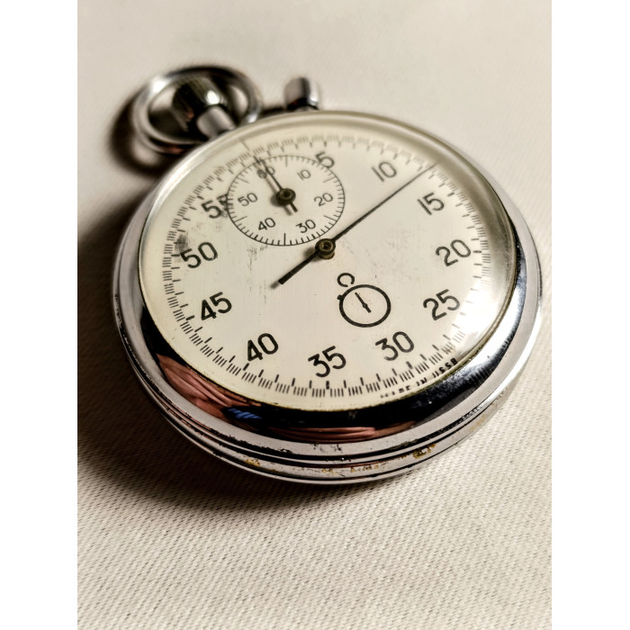 Vintage Soviet Agat Two-Button Mechanical Stopwatch – Original USSR Timepiece