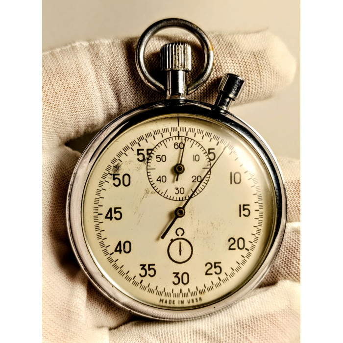 Vintage Soviet Agat Two-Button Mechanical Stopwatch – Original USSR Timepiece