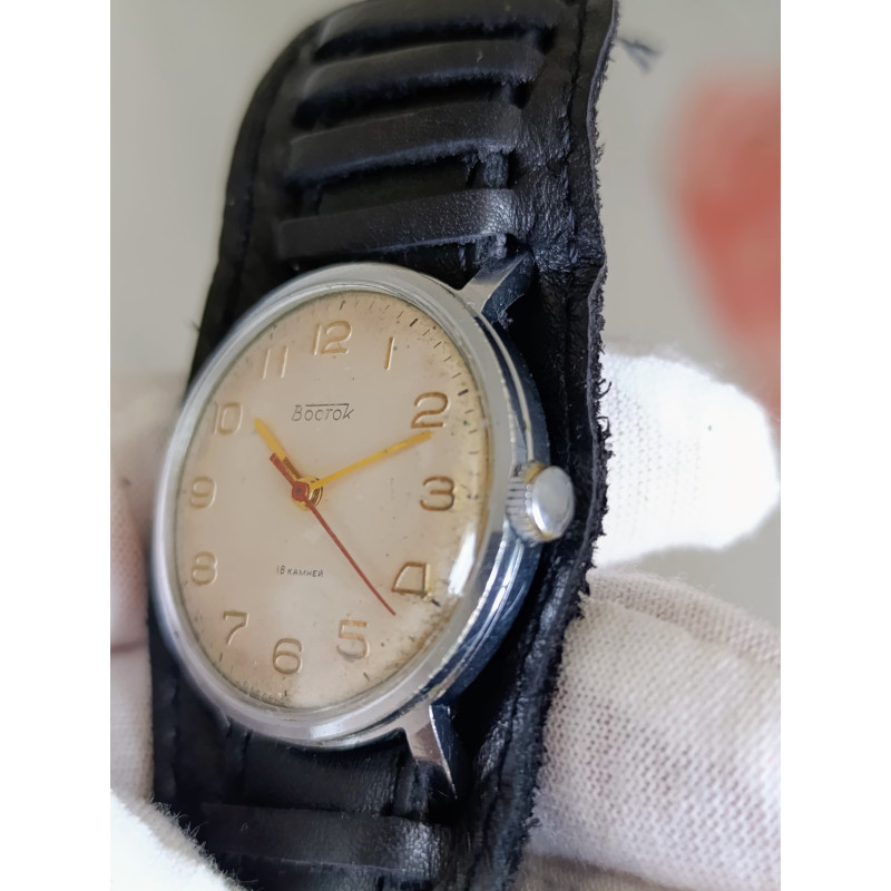 Soviet Watch Vostok 2209 18 Jewels Made in USSR 1960s Soviet Watch Vostok 2209 18 Jewels Made in USSR 1960s