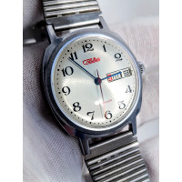Slava Original Soviet Watch  Cal.: 2428  Made in USSR Second Moscow Watch Factory 1980s