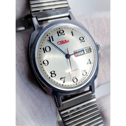 Slava Original Soviet Watch Cal.: 2428 Made in USSR Second Moscow Watch Factory 1980s Slava Original Soviet Watch Cal.: 2428 Made in USSR Second Moscow Watch Factory 1980s