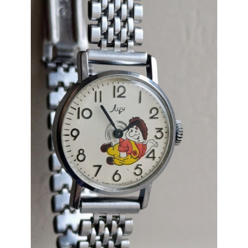 Soviet Watch Luch Children's Women's Wristwatch Caliber 1800 Made in USSR 1970s Soviet Watch Luch Children's Women's Wristwatch Caliber 1800 Made in USSR 1970s