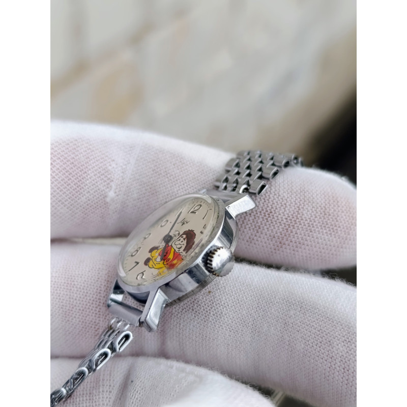Soviet Watch Luch Children's Women's Wristwatch Caliber 1800 Made in USSR 1970s Soviet Watch Luch Children's Women's Wristwatch Caliber 1800 Made in USSR 1970s