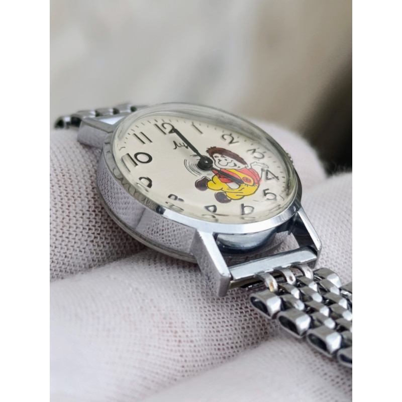 Soviet Watch Luch Children's Women's Wristwatch Caliber 1800 Made in USSR 1970s Soviet Watch Luch Children's Women's Wristwatch Caliber 1800 Made in USSR 1970s