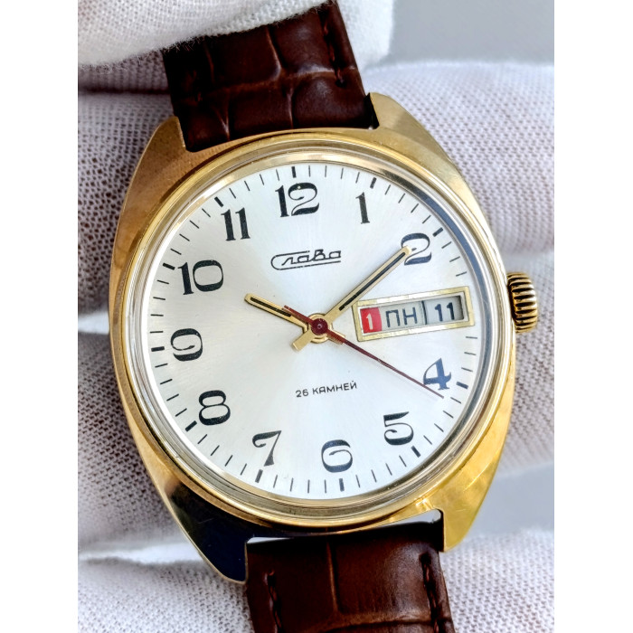 Rare Slava 2428 Vintage Watch | Second Moscow Factory Soviet Timepiece (1980s)
