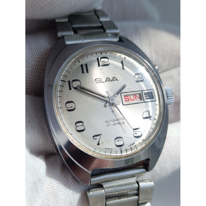 Vintage Slava Automatic Watch - USSR Heritage Timepiece