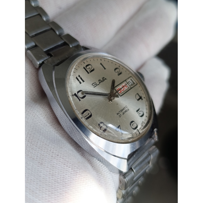 Vintage Slava Automatic Watch - USSR Heritage Timepiece
