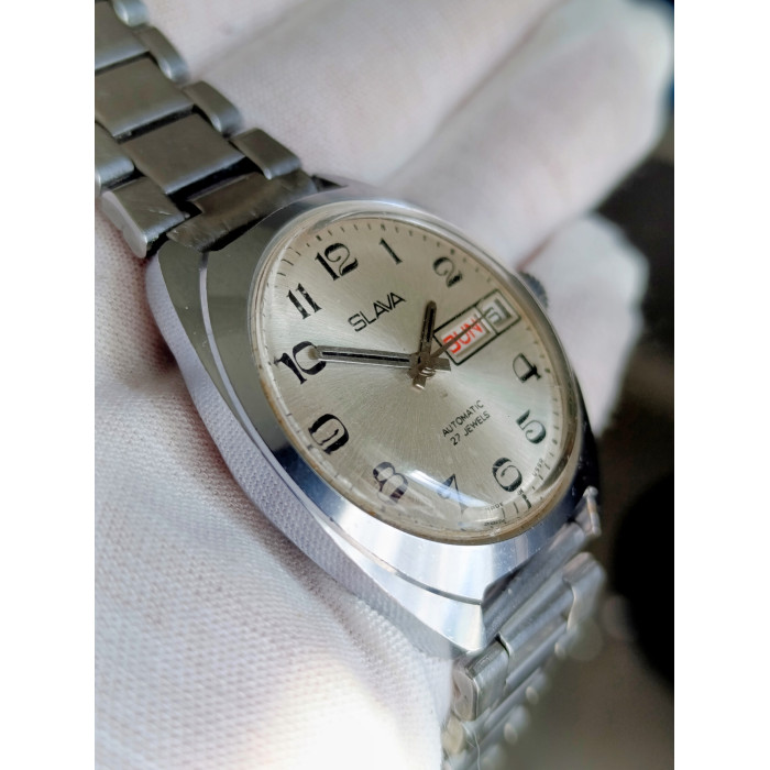 Vintage Slava Automatic Watch - USSR Heritage Timepiece