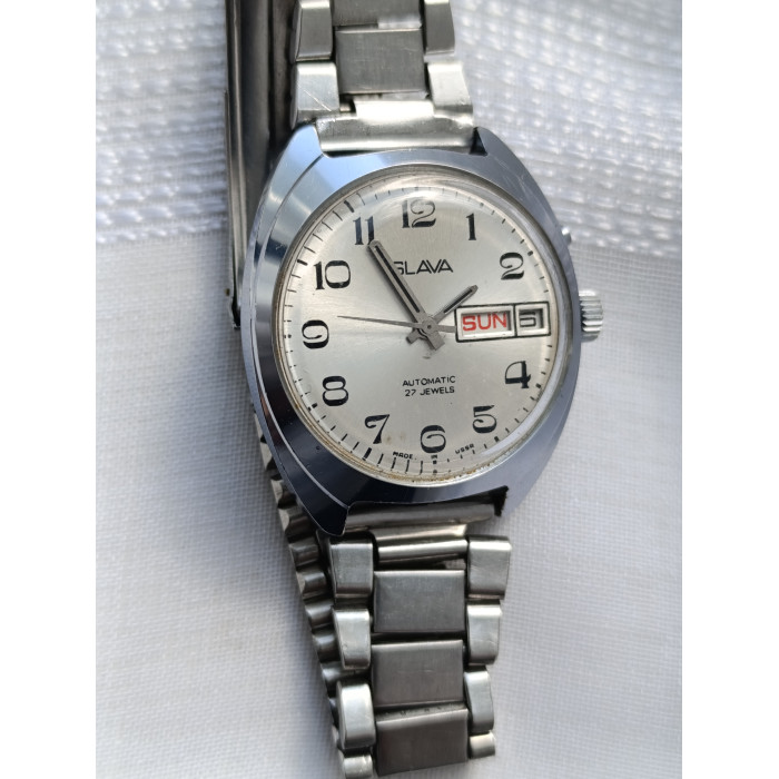 Vintage Slava Automatic Watch - USSR Heritage Timepiece