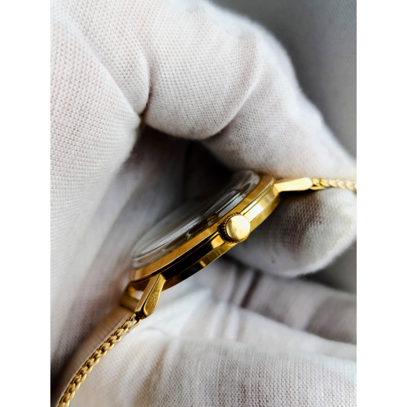 USSR Vostok Komandirskie 2214 | Authentic Soviet Officer's Watch 1960s USSR Vostok Komandirskie 2214 | Authentic Soviet Officer's Watch 1960s
