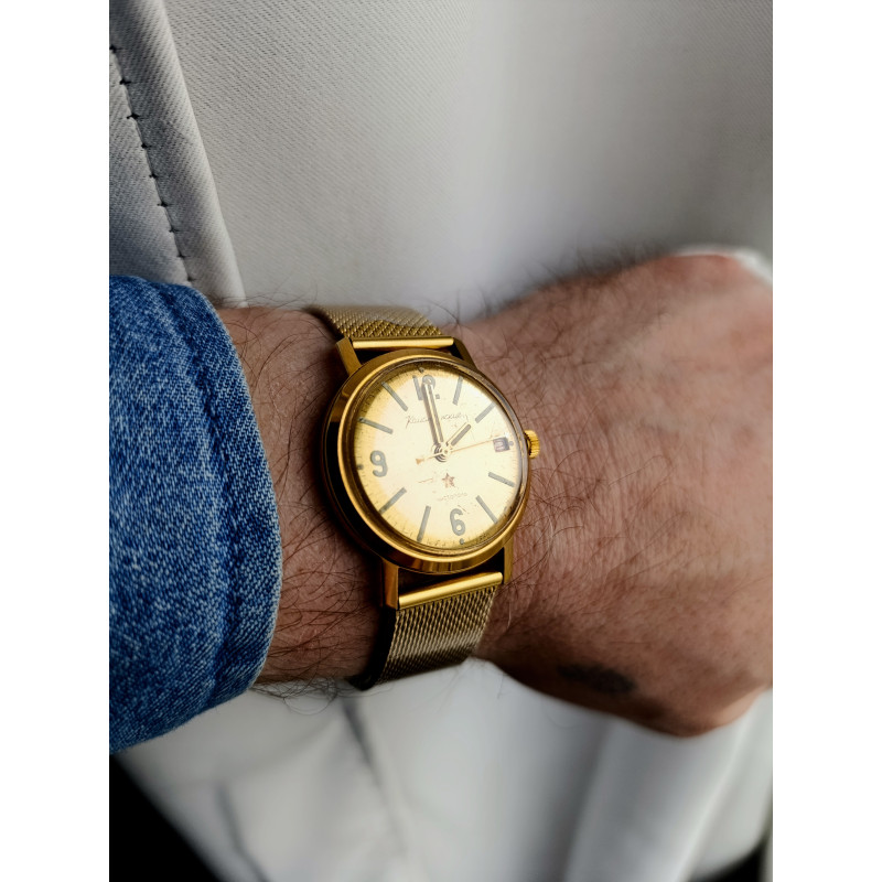 USSR Vostok Komandirskie 2214 | Authentic Soviet Officer's Watch 1960s USSR Vostok Komandirskie 2214 | Authentic Soviet Officer's Watch 1960s