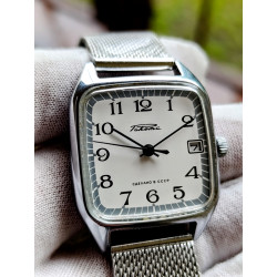 Soviet Vintage Watch Raketa Cal. 2614.H 19 Jewels Made in USSR  Petrodvorets Watch Factory 1980s