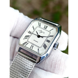 Luch 2209 Authentic USSR Square Watch | Vintage Soviet Horology with Milanese Band Luch 2209 Authentic USSR Square Watch | Vintage Soviet Horology with Milanese Band