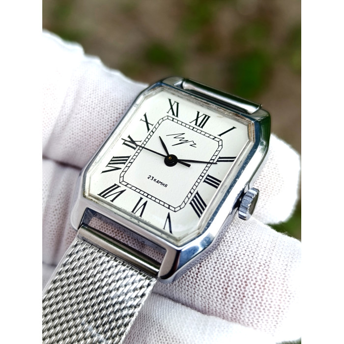 Luch 2209 Authentic USSR Square Watch | Vintage Soviet Horology with Milanese Band