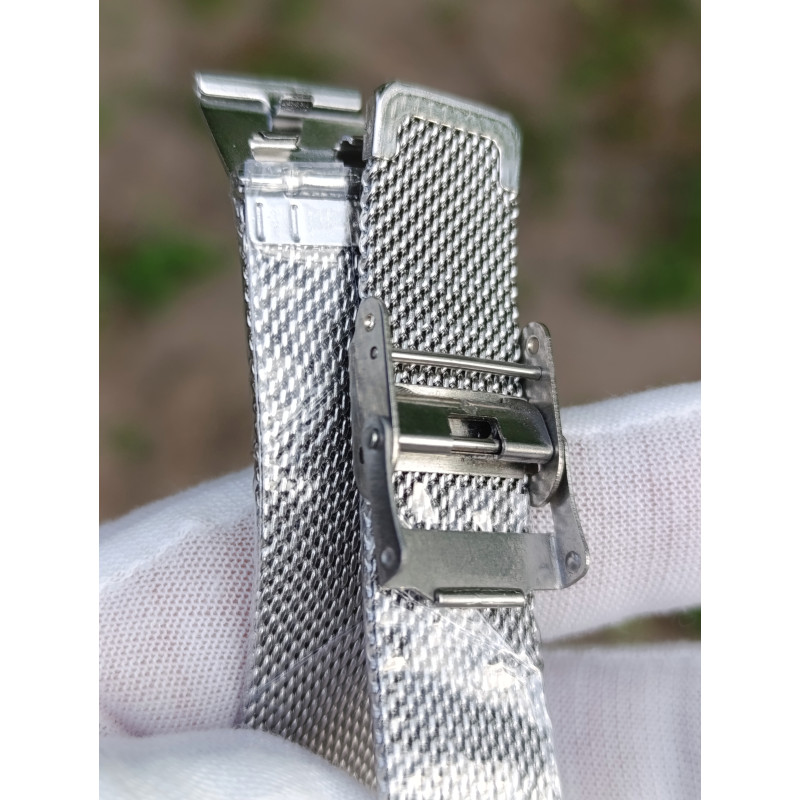 Luch 2209 Authentic USSR Square Watch | Vintage Soviet Horology with Milanese Band Luch 2209 Authentic USSR Square Watch | Vintage Soviet Horology with Milanese Band
