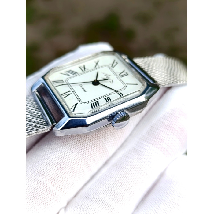 Luch 2209 Authentic USSR Square Watch | Vintage Soviet Horology with Milanese Band