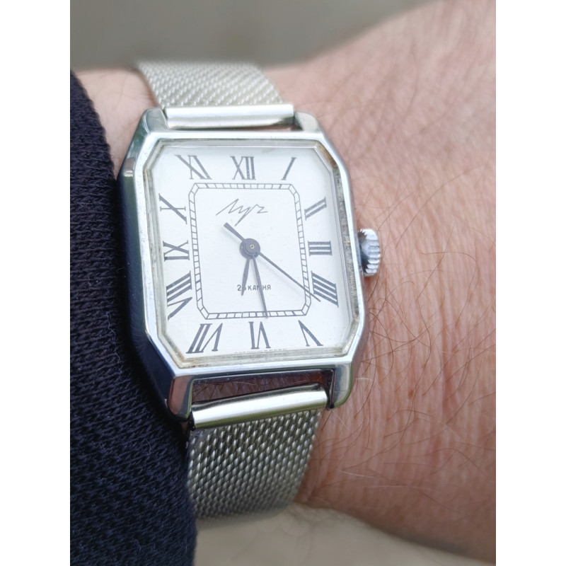 Luch 2209 Authentic USSR Square Watch | Vintage Soviet Horology with Milanese Band Luch 2209 Authentic USSR Square Watch | Vintage Soviet Horology with Milanese Band
