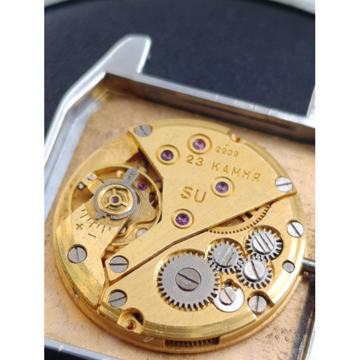 Luch 2209 Authentic USSR Square Watch | Vintage Soviet Horology with Milanese Band