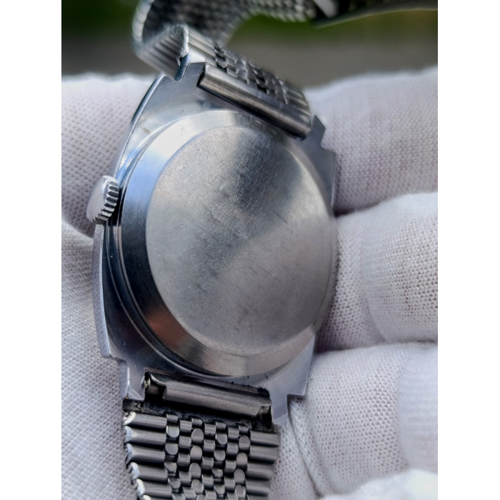 Vintage Soviet Pobeda Watch with Kremlin - 60 Years of USSR Anniversary Edition