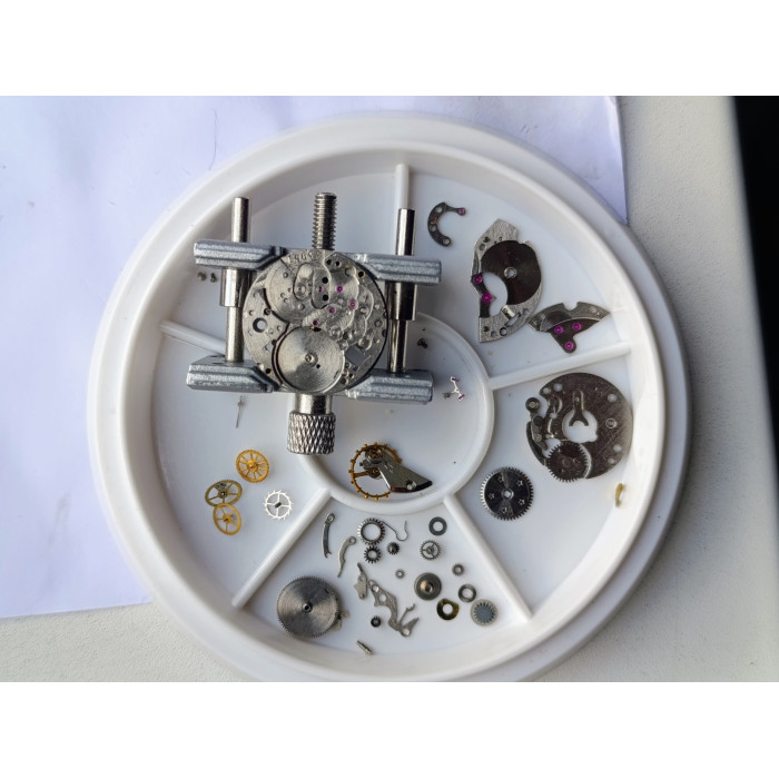 Vostok Komandirskie Early Model 2214 – Rare Soviet Military Watch