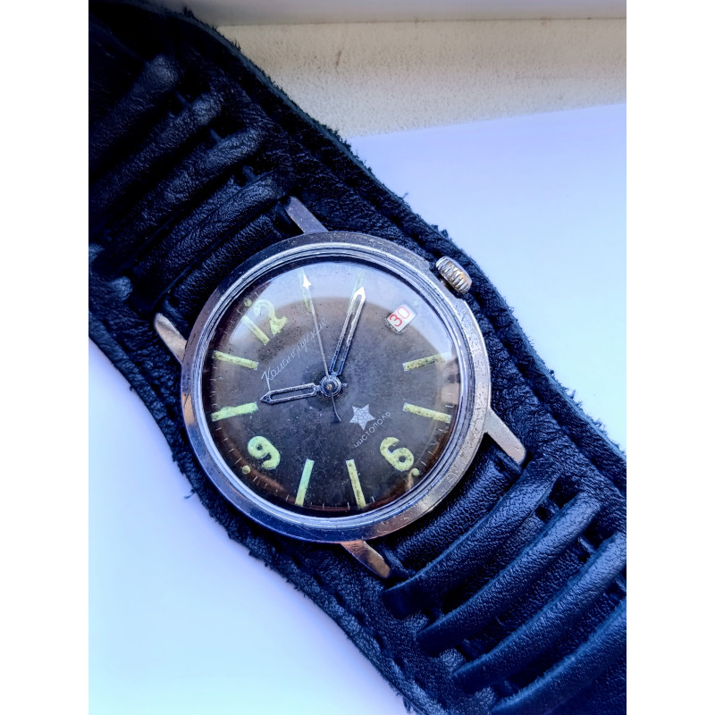 Vostok Komandirskie Early Model 2214 – Rare Soviet Military Watch Vostok Komandirskie Early Model 2214 – Rare Soviet Military Watch