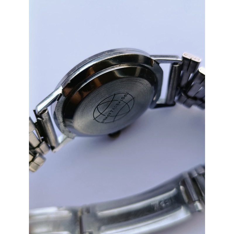 Vintage Soviet Raketa Mechanical Dress Watch – White Enamel Dial Petrodvorets Watch Factory Made in USSR 1970s Vintage Soviet Raketa Mechanical Dress Watch – White Enamel Dial Petrodvorets Watch Factory Made in USSR 1970s