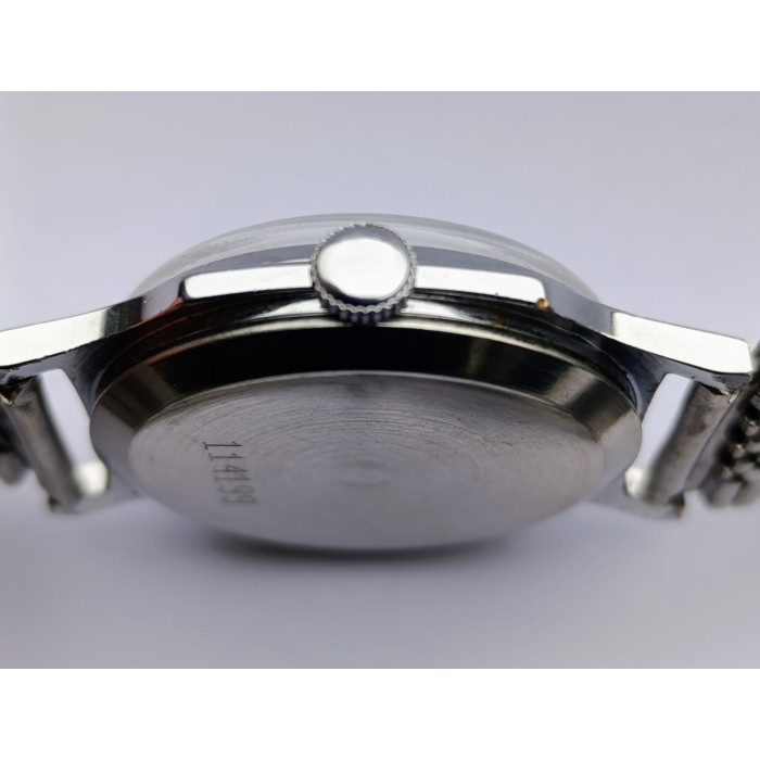 Pobeda Soviet Watch 2602 Samara Maslennikov Watch Factory  Made in USSR 1980s