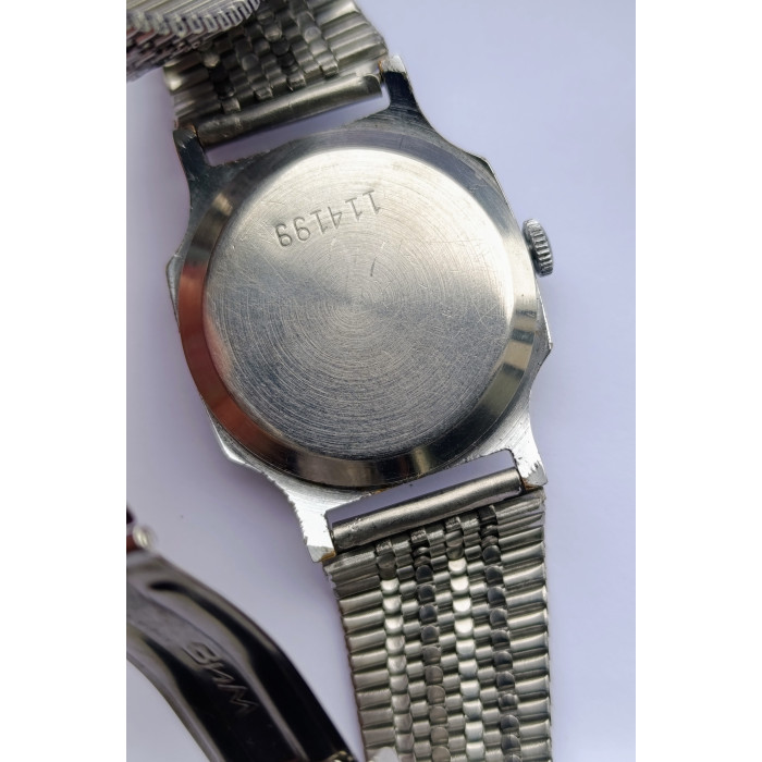 Pobeda Soviet Watch 2602 Samara Maslennikov Watch Factory  Made in USSR 1980s