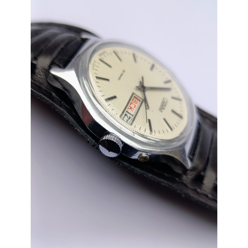 Slava Soviet Watch Cal. 2428 Second Moscow Watch Factory Made in USSR 1980s Slava Soviet Watch Cal. 2428 Second Moscow Watch Factory Made in USSR 1980s